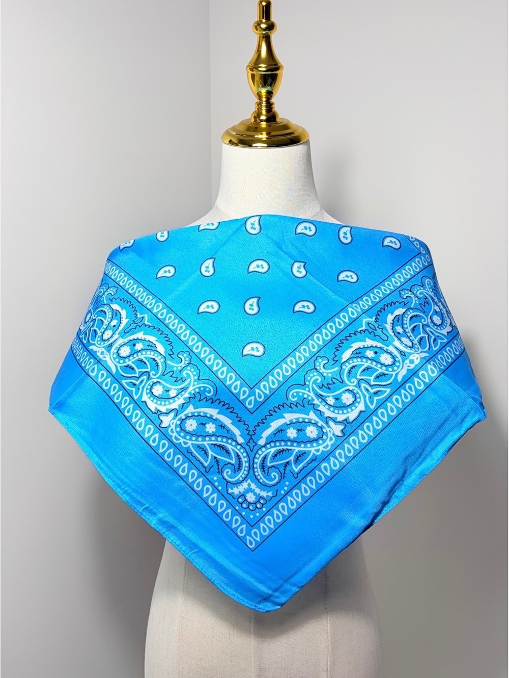 Vibrant Blue Paisley Bandana Scarf 22 Inch Square New Without Tags